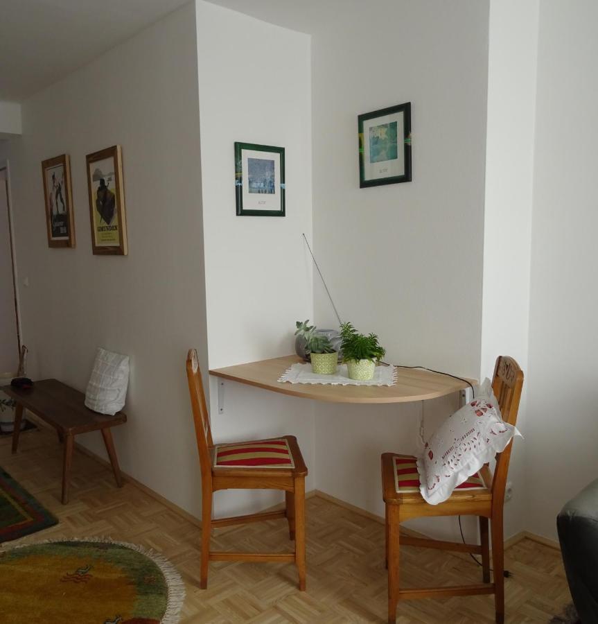 Homely Apartment In The Center With Garden View กมุนเดน ภายนอก รูปภาพ