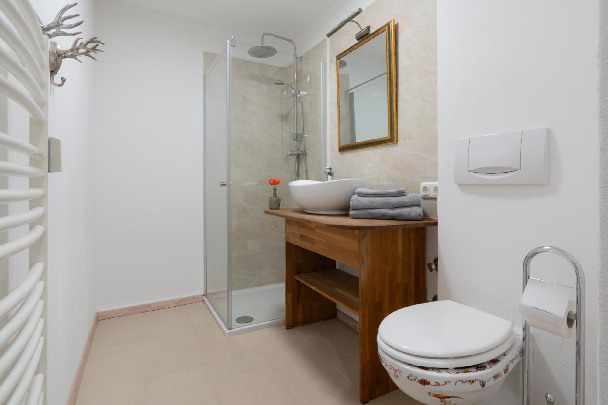 Homely Apartment In The Center With Garden View กมุนเดน ภายนอก รูปภาพ