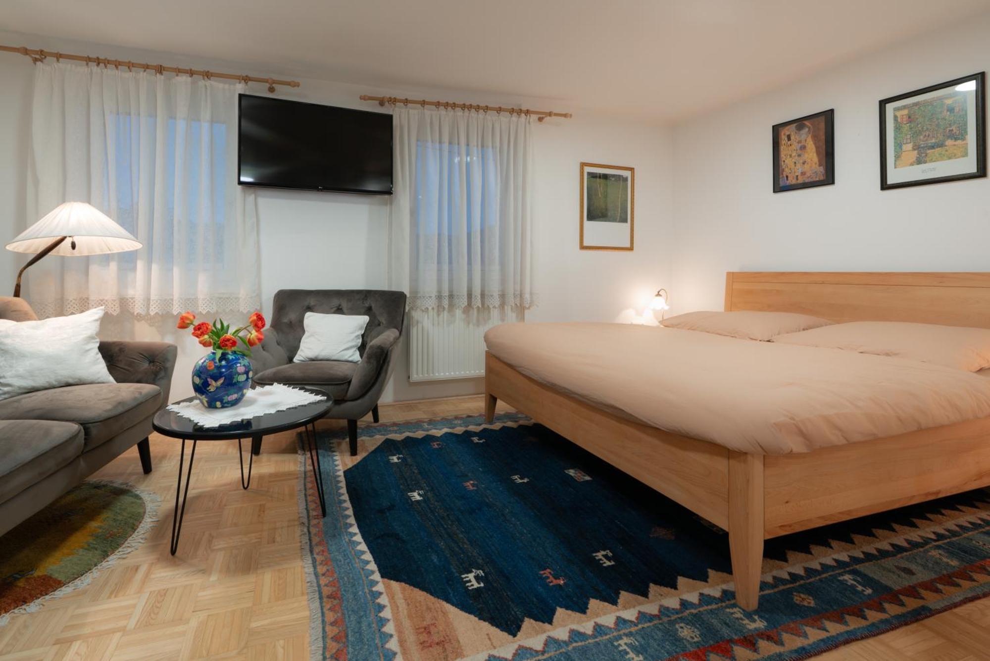Homely Apartment In The Center With Garden View กมุนเดน ภายนอก รูปภาพ